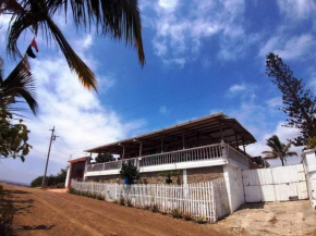 Acogedora casa en la colina con vista al mar, Santa Elena